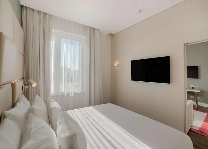 إن إتش كولكشن بالاتسو سينكويتشينتو فندق روما