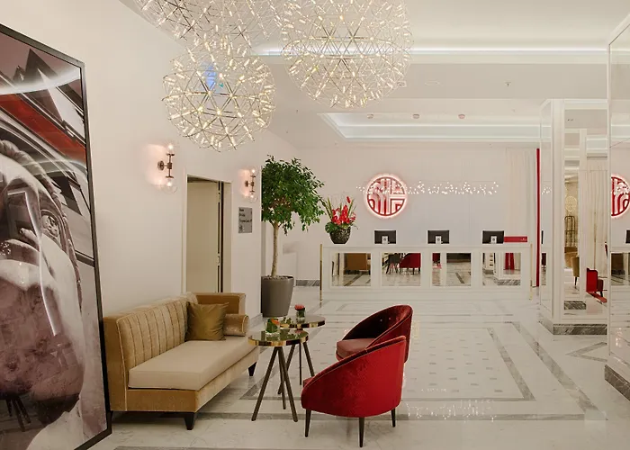 إن إتش كولكشن بالاتسو سينكويتشينتو 5*