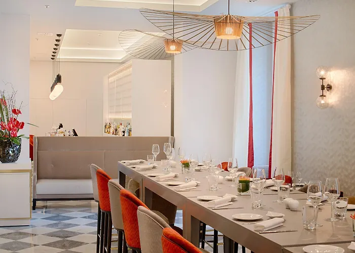 إن إتش كولكشن بالاتسو سينكويتشينتو فندق 5*