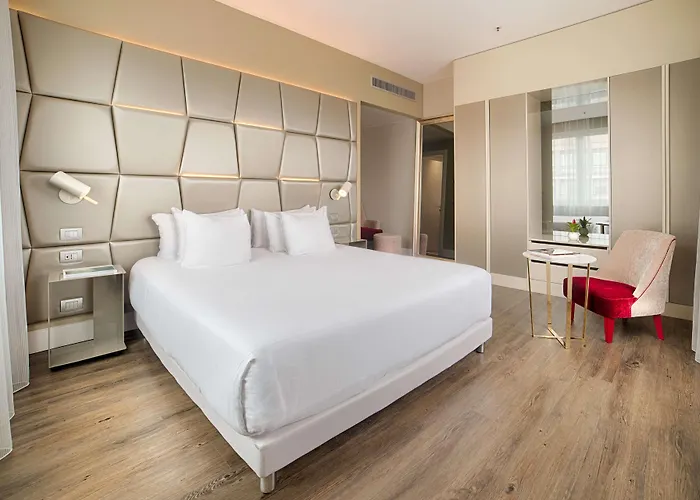 إن إتش كولكشن بالاتسو سينكويتشينتو 5* روما